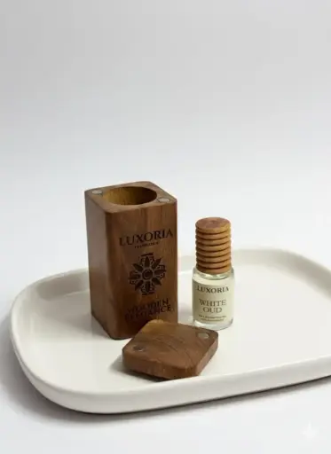 White Oud Attar – The Collector's Gem (7ml) 